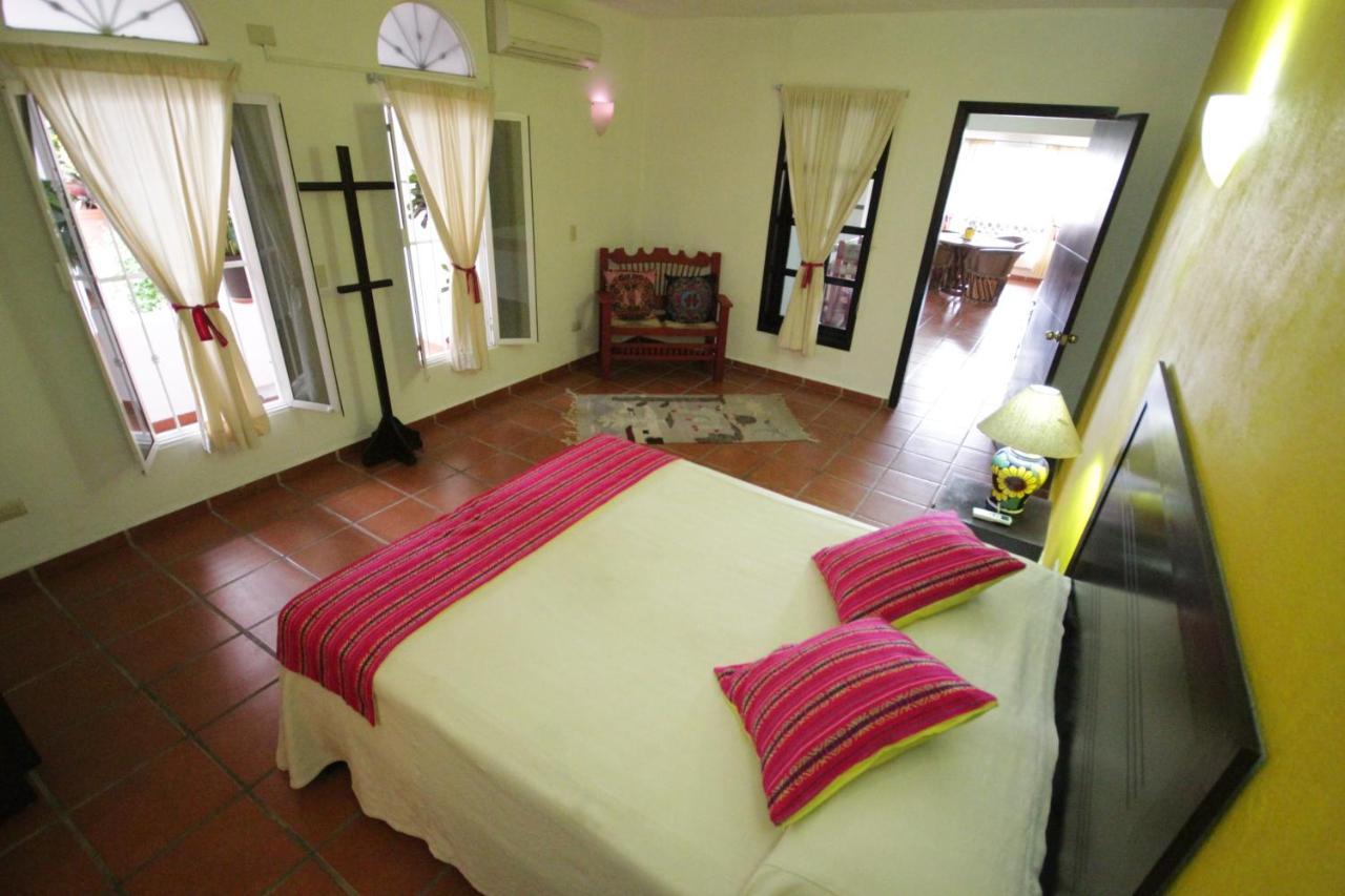 La Iguana Vallarta Lgbt Adults Only - Romantic Zone - Party Clubbing Street Puerto Vallarta Exteriör bild