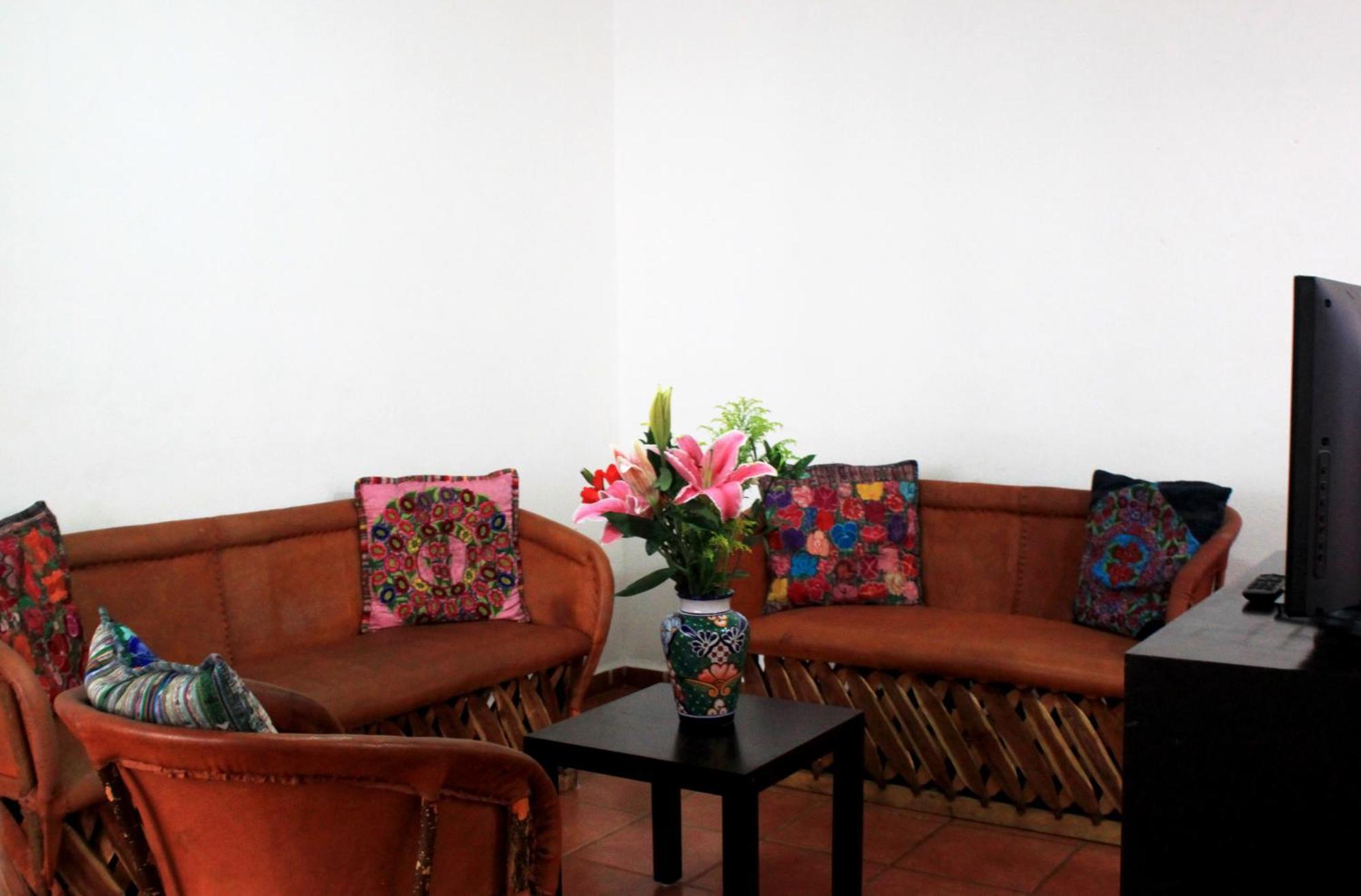 La Iguana Vallarta Lgbt Adults Only - Romantic Zone - Party Clubbing Street Puerto Vallarta Rum bild